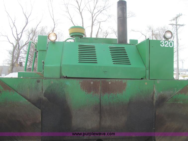 image for item L5567 1996 Barber Greene BG225B paver