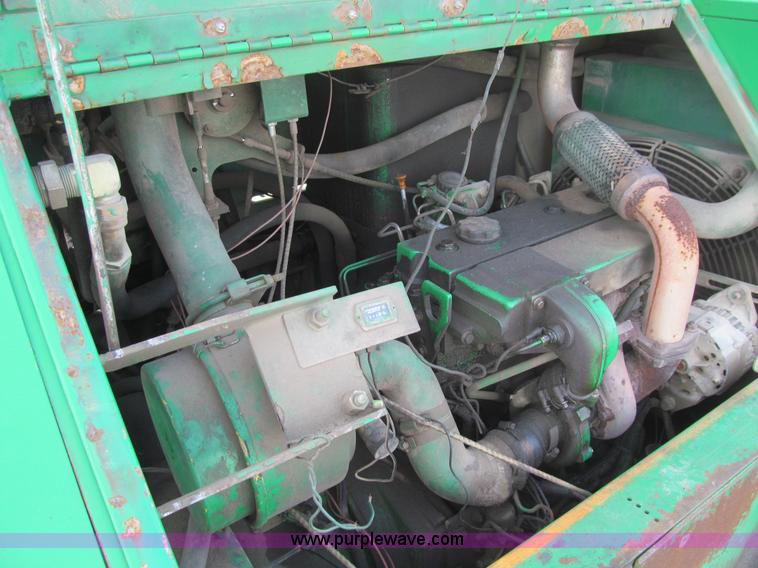 image for item L5567 1996 Barber Greene BG225B paver