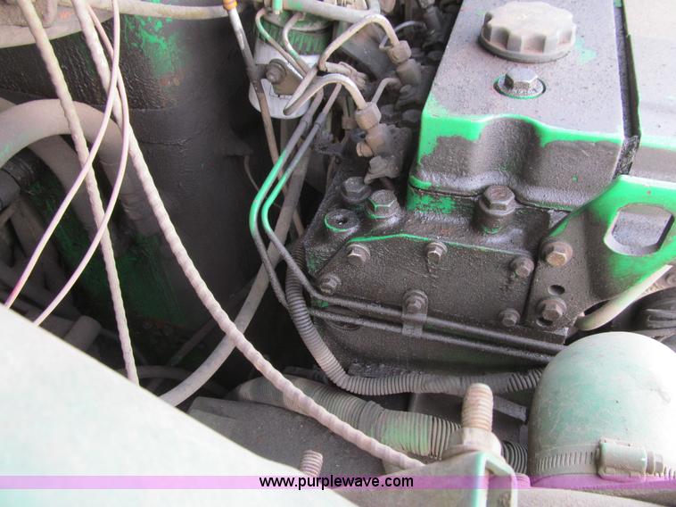 image for item L5567 1996 Barber Greene BG225B paver