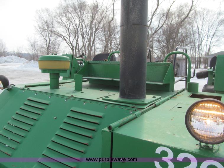 image for item L5567 1996 Barber Greene BG225B paver