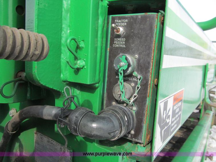 image for item L5567 1996 Barber Greene BG225B paver