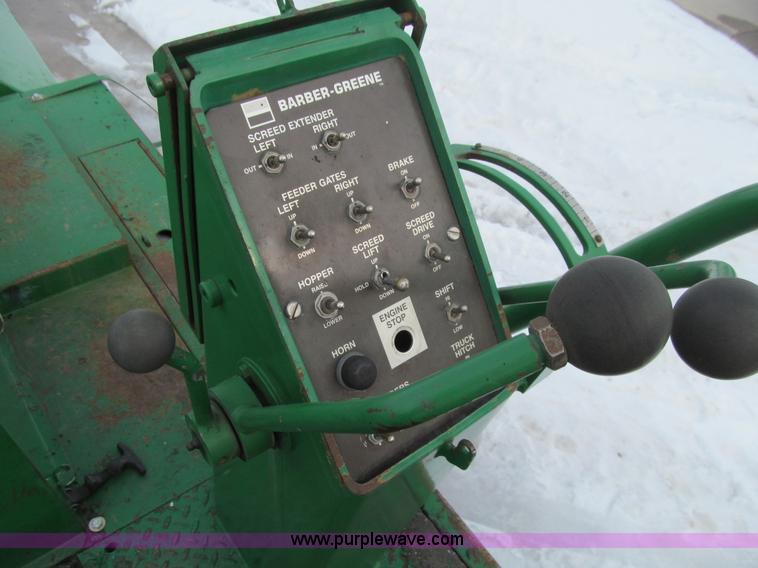 image for item L5567 1996 Barber Greene BG225B paver