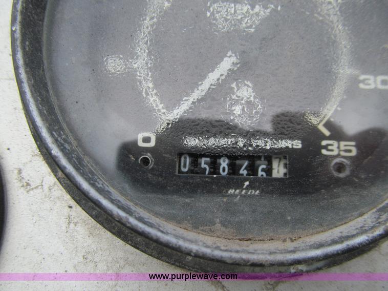 image for item L5567 1996 Barber Greene BG225B paver