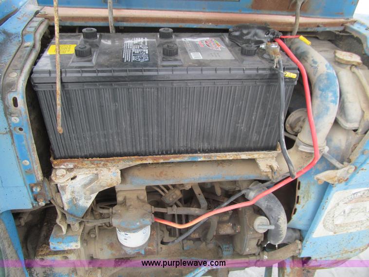 image for item L5569 Ford 2600 tractor