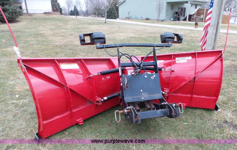 image for item L5575 Boss Power VXT snowplow