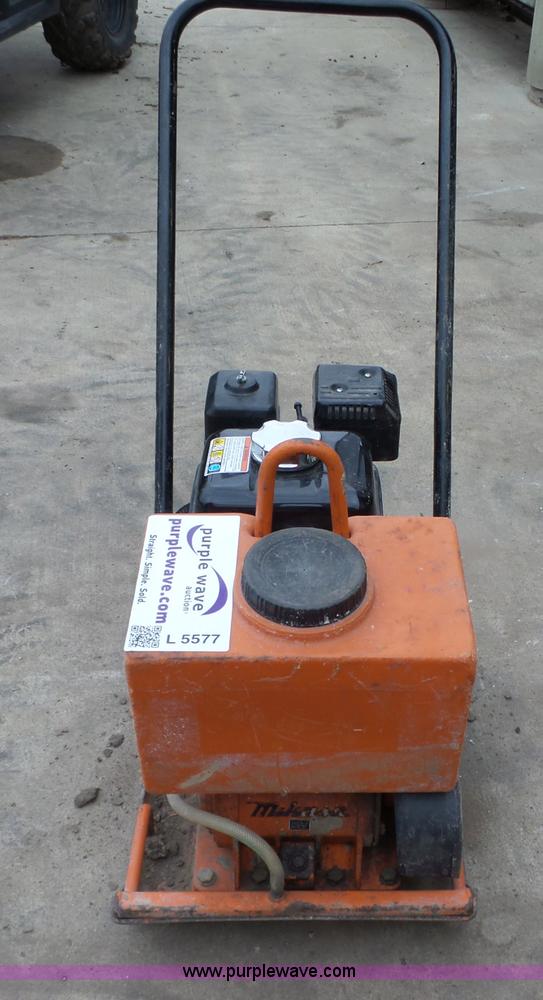 image for item L5577 Mikasa vibratory plate compactor