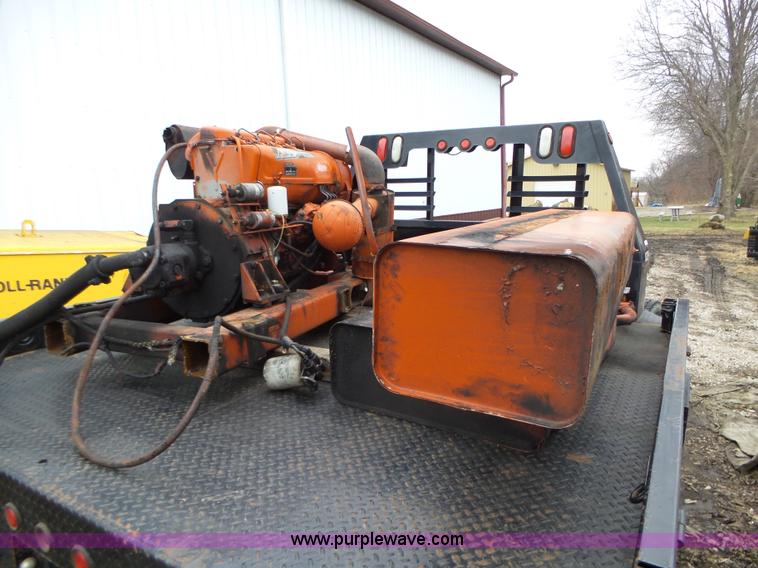 image for item L5580 Deutz F4L912 four cylinder diesel engine