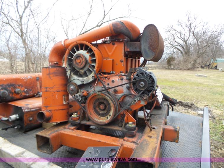 image for item L5580 Deutz F4L912 four cylinder diesel engine