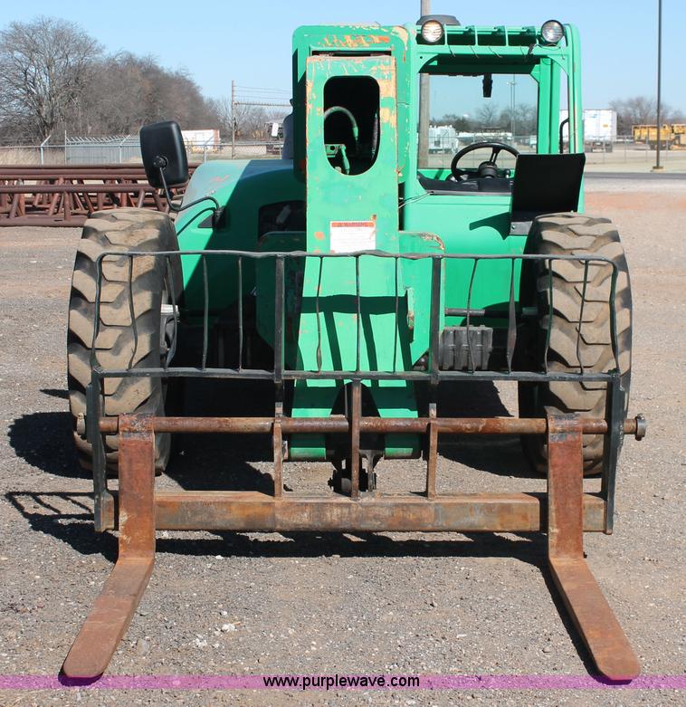 image for item L6826 2004 JLG G9-43A telehandler