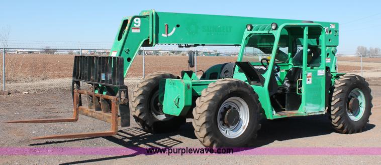 image for item L6826 2004 JLG G9-43A telehandler