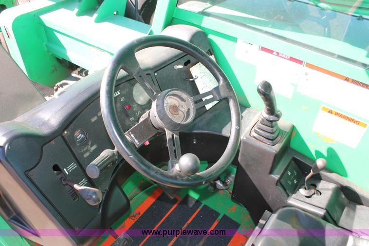 image for item L6826 2004 JLG G9-43A telehandler