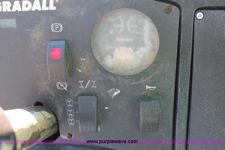 image for item L6826 2004 JLG G9-43A telehandler