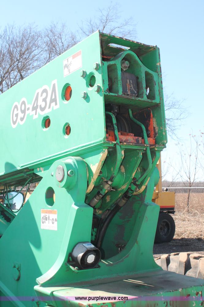 image for item L6826 2004 JLG G9-43A telehandler