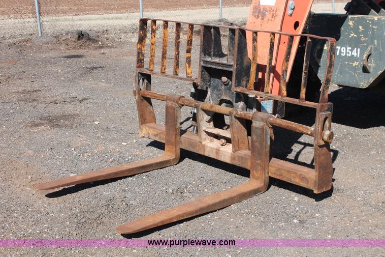 image for item L6827 2007 JLG G9-43A telehandler
