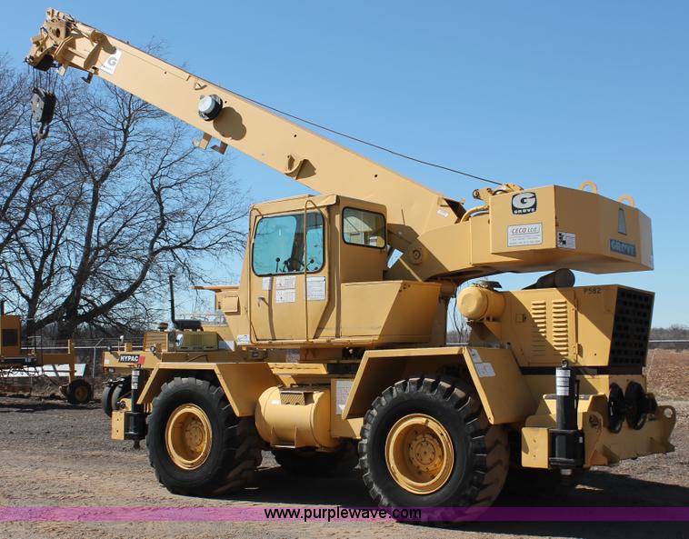 image for item L6828 1980 Grove RT522 rough terrain crane