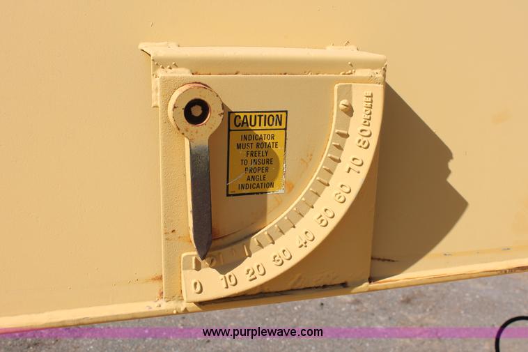 image for item L6828 1980 Grove RT522 rough terrain crane