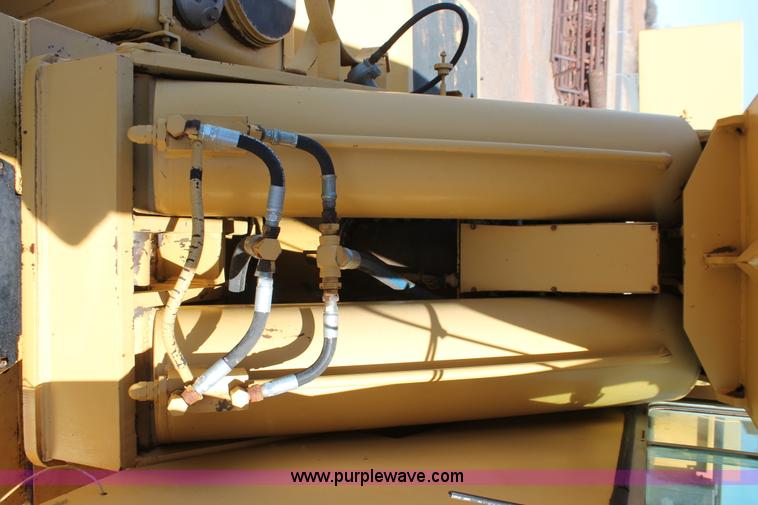 image for item L6828 1980 Grove RT522 rough terrain crane