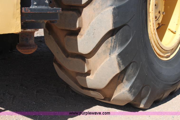 image for item L6828 1980 Grove RT522 rough terrain crane