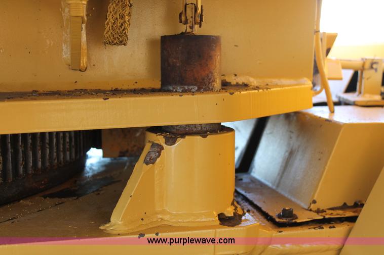 image for item L6828 1980 Grove RT522 rough terrain crane