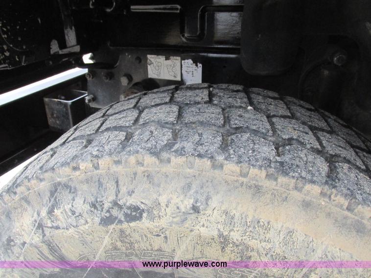 image for item L7099 2007 Mack CV713 dump truck