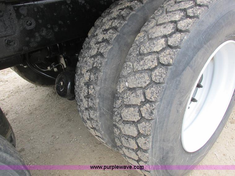 image for item L7099 2007 Mack CV713 dump truck