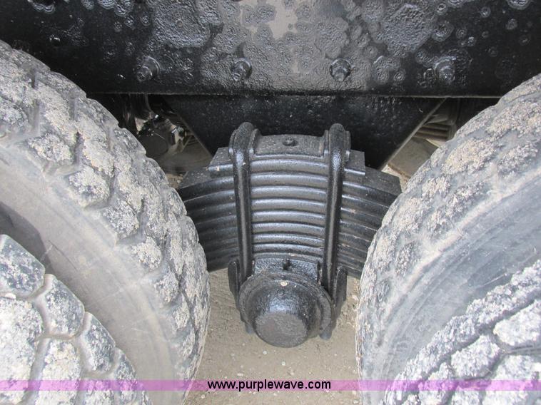 image for item L7099 2007 Mack CV713 dump truck