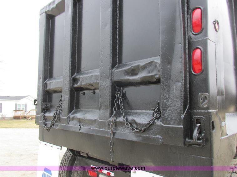 image for item L7099 2007 Mack CV713 dump truck