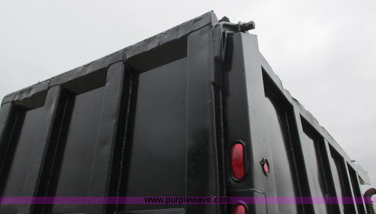 image for item L7099 2007 Mack CV713 dump truck