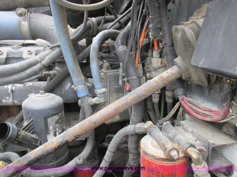 image for item L7099 2007 Mack CV713 dump truck