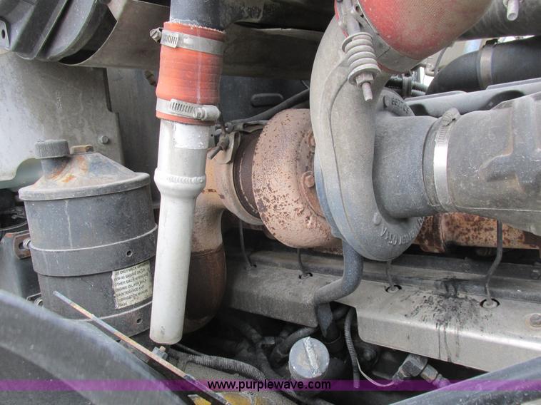 image for item L7099 2007 Mack CV713 dump truck