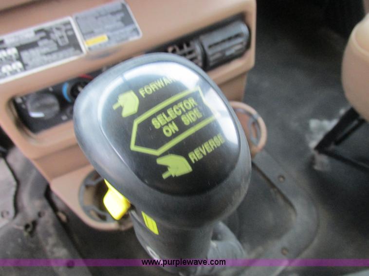 image for item L7099 2007 Mack CV713 dump truck