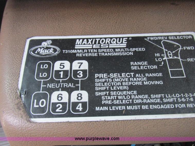 image for item L7099 2007 Mack CV713 dump truck