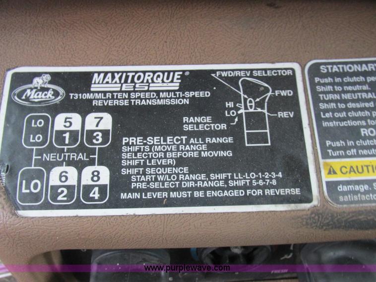 image for item L7099 2007 Mack CV713 dump truck