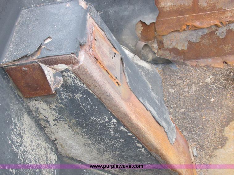 image for item L7099 2007 Mack CV713 dump truck