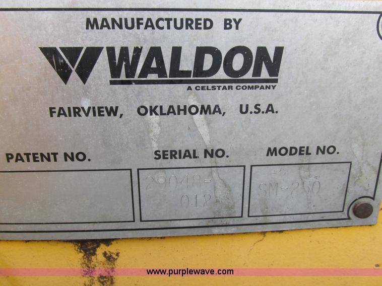 image for item L7115 1995 Waldon SM25 broom
