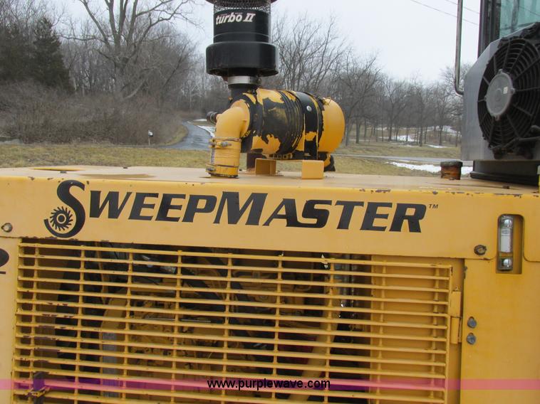 image for item L7115 1995 Waldon SM25 broom