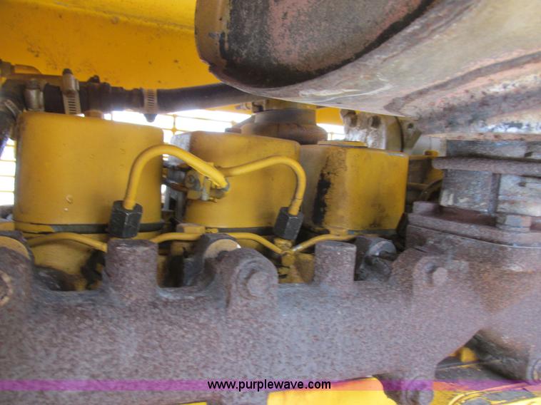 image for item L7115 1995 Waldon SM25 broom