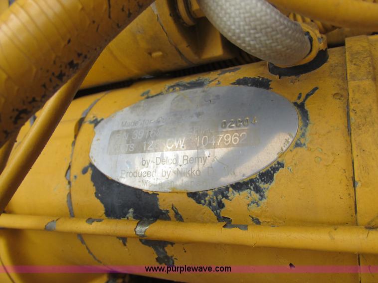 image for item L7115 1995 Waldon SM25 broom