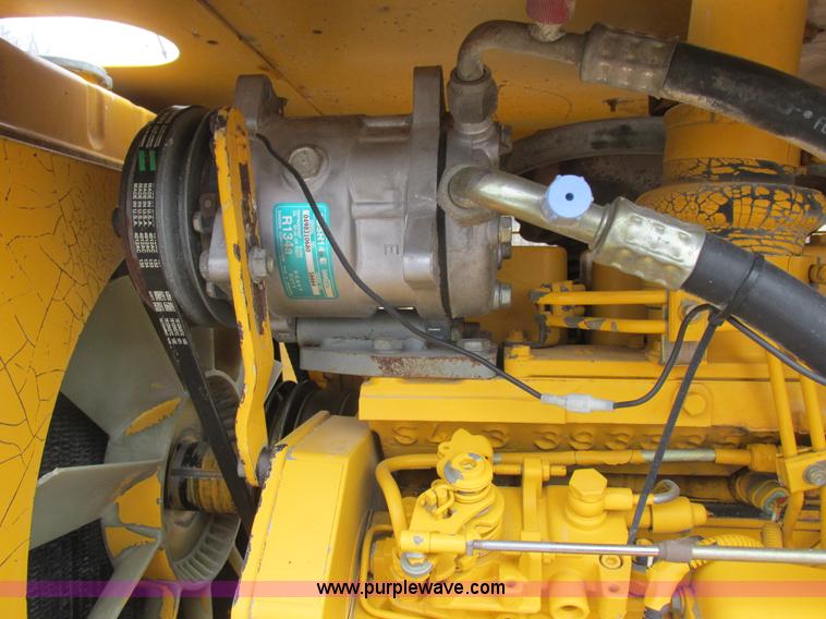 image for item L7115 1995 Waldon SM25 broom