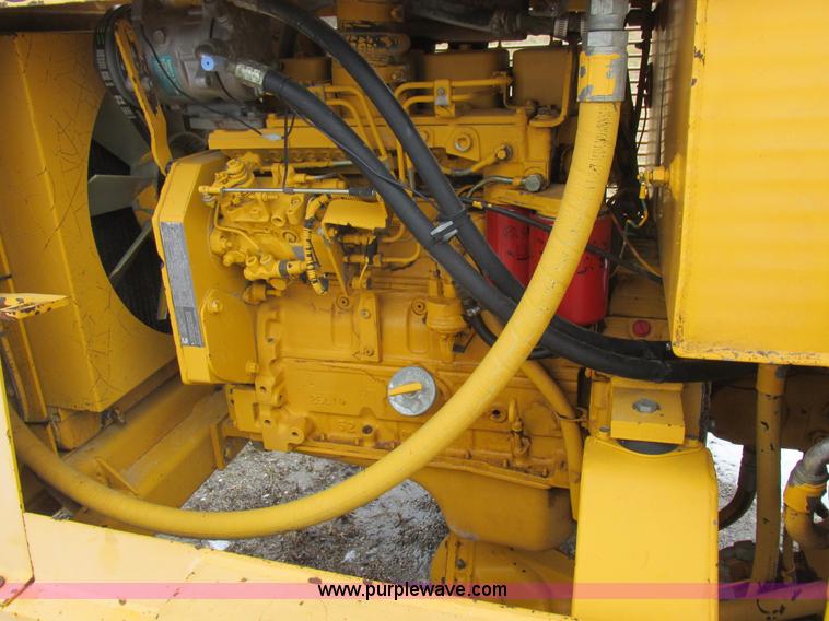 image for item L7115 1995 Waldon SM25 broom