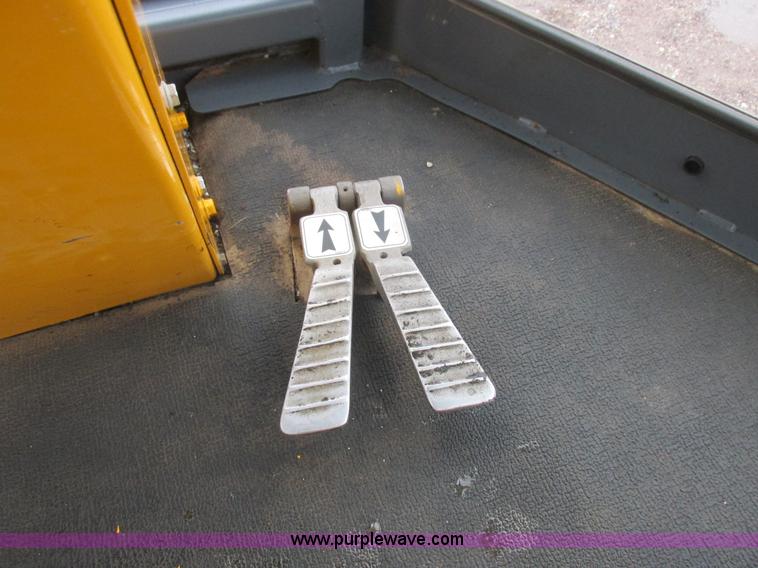 image for item L7115 1995 Waldon SM25 broom