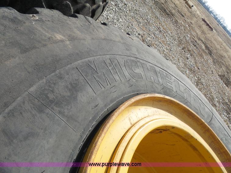 image for item N9327 (4) tires