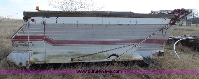 image for item N9389 Flowboy 16TB-500 live bottom bed