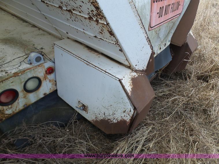 image for item N9389 Flowboy 16TB-500 live bottom bed