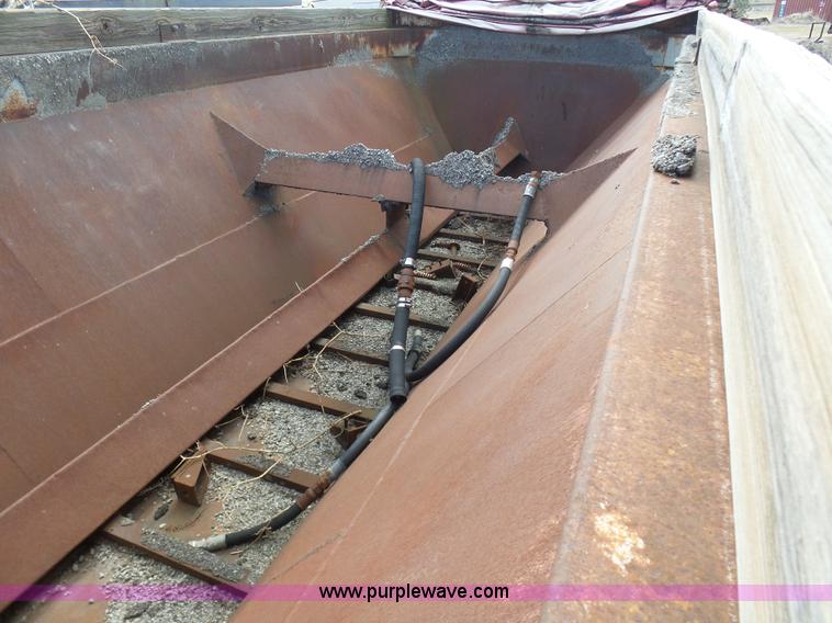 image for item N9389 Flowboy 16TB-500 live bottom bed