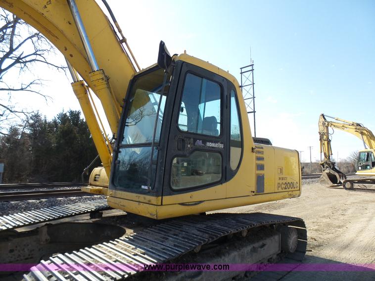 image for item N9392 1994 Komatsu PC200LC-6L excavator