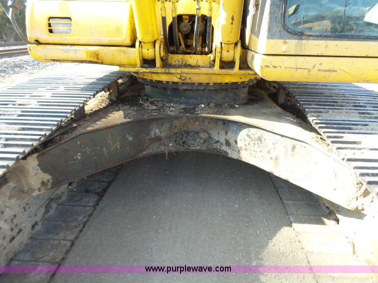image for item N9392 1994 Komatsu PC200LC-6L excavator