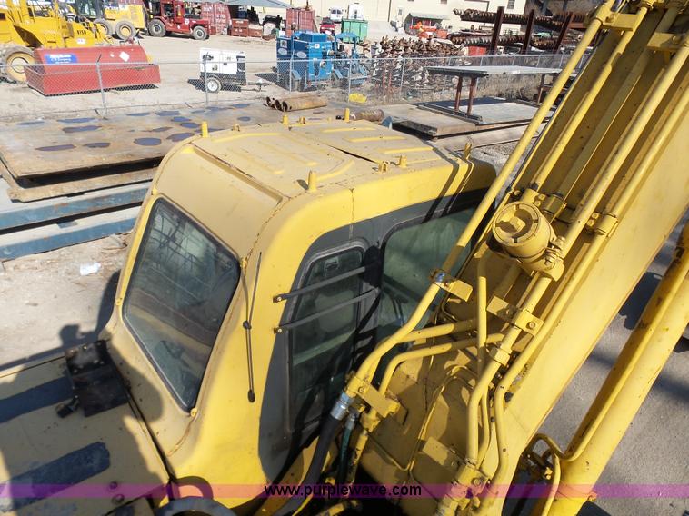 image for item N9392 1994 Komatsu PC200LC-6L excavator