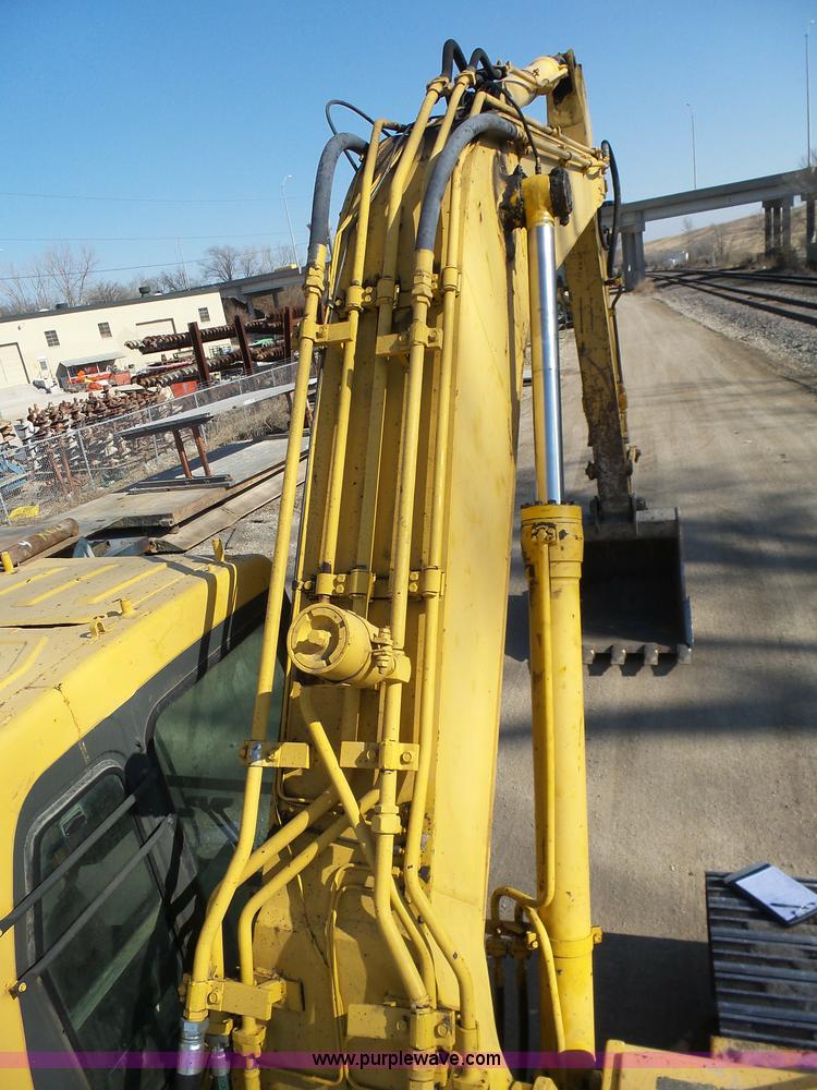 image for item N9392 1994 Komatsu PC200LC-6L excavator