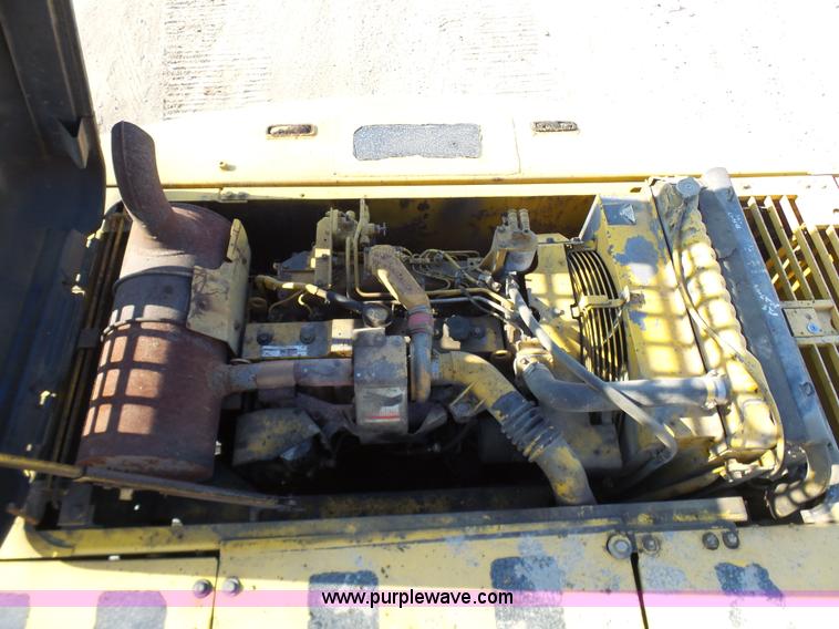 image for item N9392 1994 Komatsu PC200LC-6L excavator